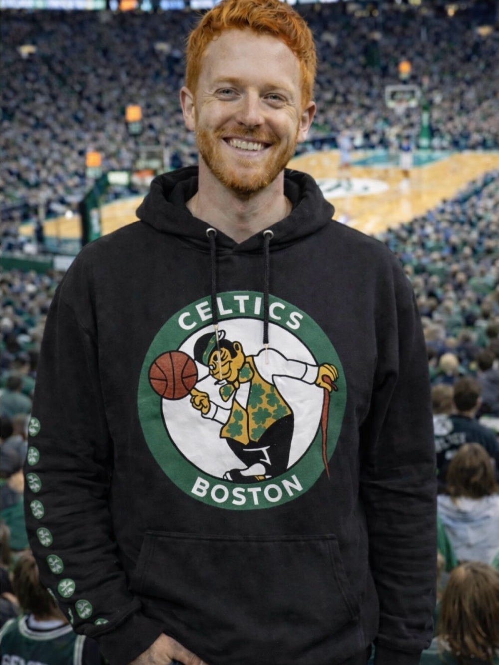 Men's Boston Celtics Black Hooded Sweatshirt Size Large